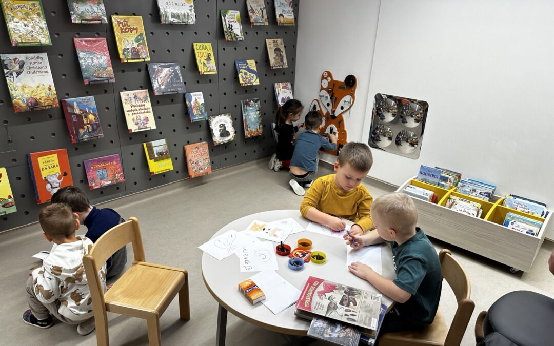 Krtečci v knihovně